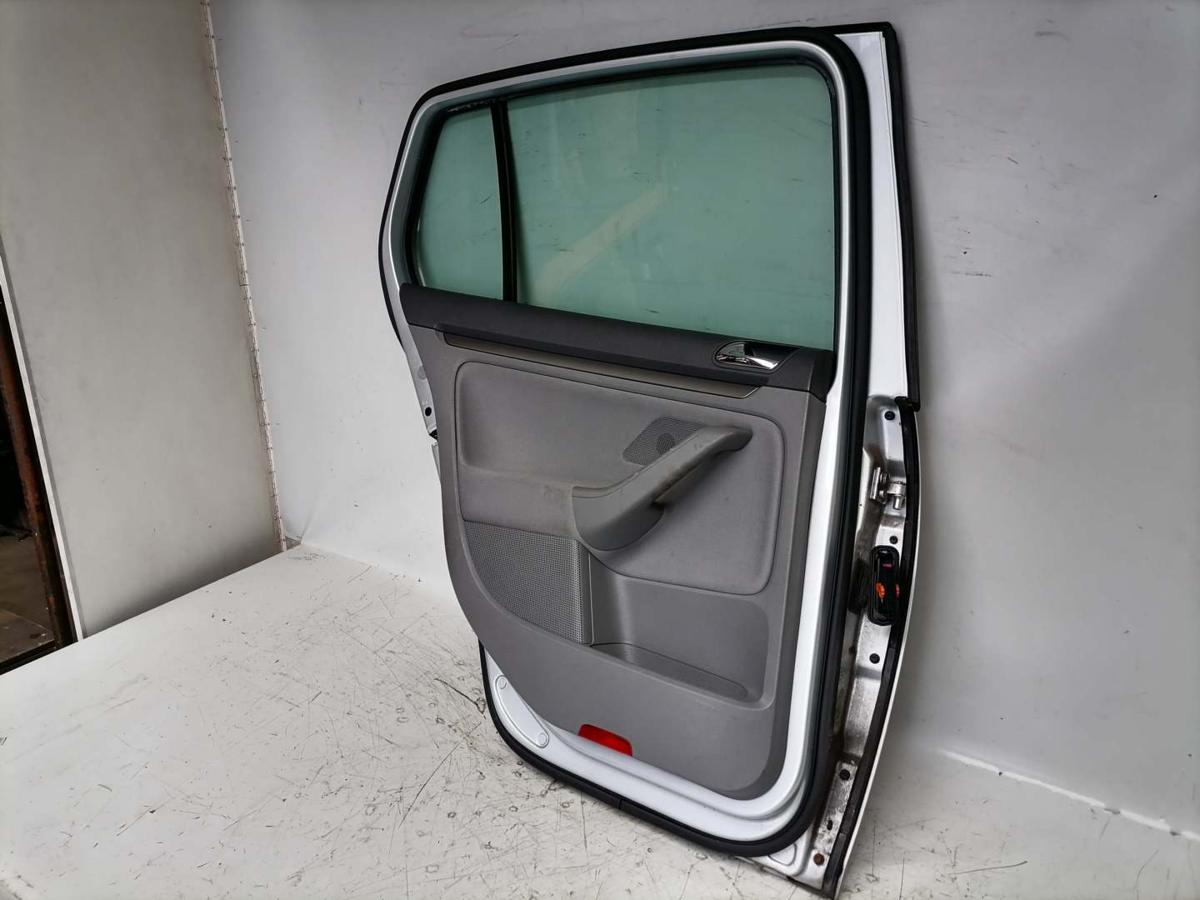 VW Golf 5 original T&uuml;r hinten links LA7W Reflexsilber Flie&szlig;heck BJ04